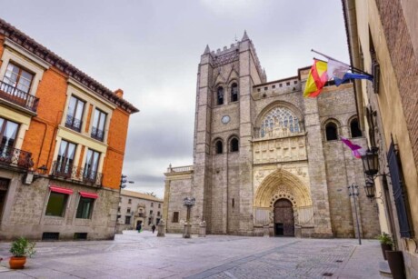 DISFRUTA DE LA SEMANA SANTA DE ÁVILA