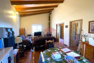 INMHOGAR VENDE CHALET EN EL MONTE (MAELLO) 93