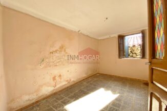 CASA CON PATIO EN VENTA EN SAN MIGUEL DEL CORJENA