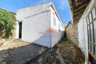 CASA CON PATIO EN VENTA EN SAN MIGUEL DEL CORJENA