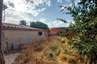 INMHOGAR VENDE CASA CON TERRENO EN COLLADO DE CONTRERAS 100