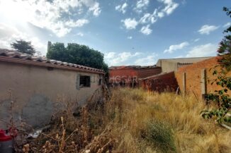 INMHOGAR VENDE CASA CON TERRENO EN COLLADO DE CONTRERAS 99