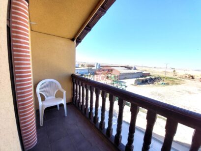 INMHOGAR VENDE CHALET EN VILLANUEVA DEL ACERAL (ÁVILA) 05212 81