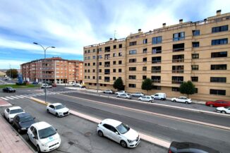 PISO CON TERRAZA EN UNIVERSIDAD(ÁVILA) 05003 68