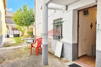 PLANTA BAJA CON PATIO EN VENTA EN VILLATORO (ÁVILA)05560 99