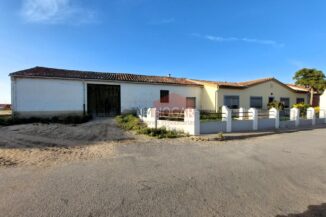 VIVIENDA CON TERRENO EN MAMBLAS 05298 30