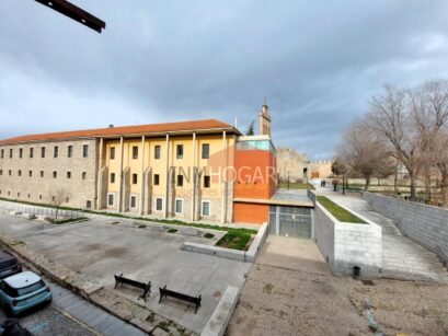 VIVIENDA EN EL CASCO HISTÓRICO DE ÁVILA 05001 94